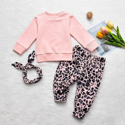 Ensemble sweat jogging et bandeau léopard pour bébé Mini Merveille