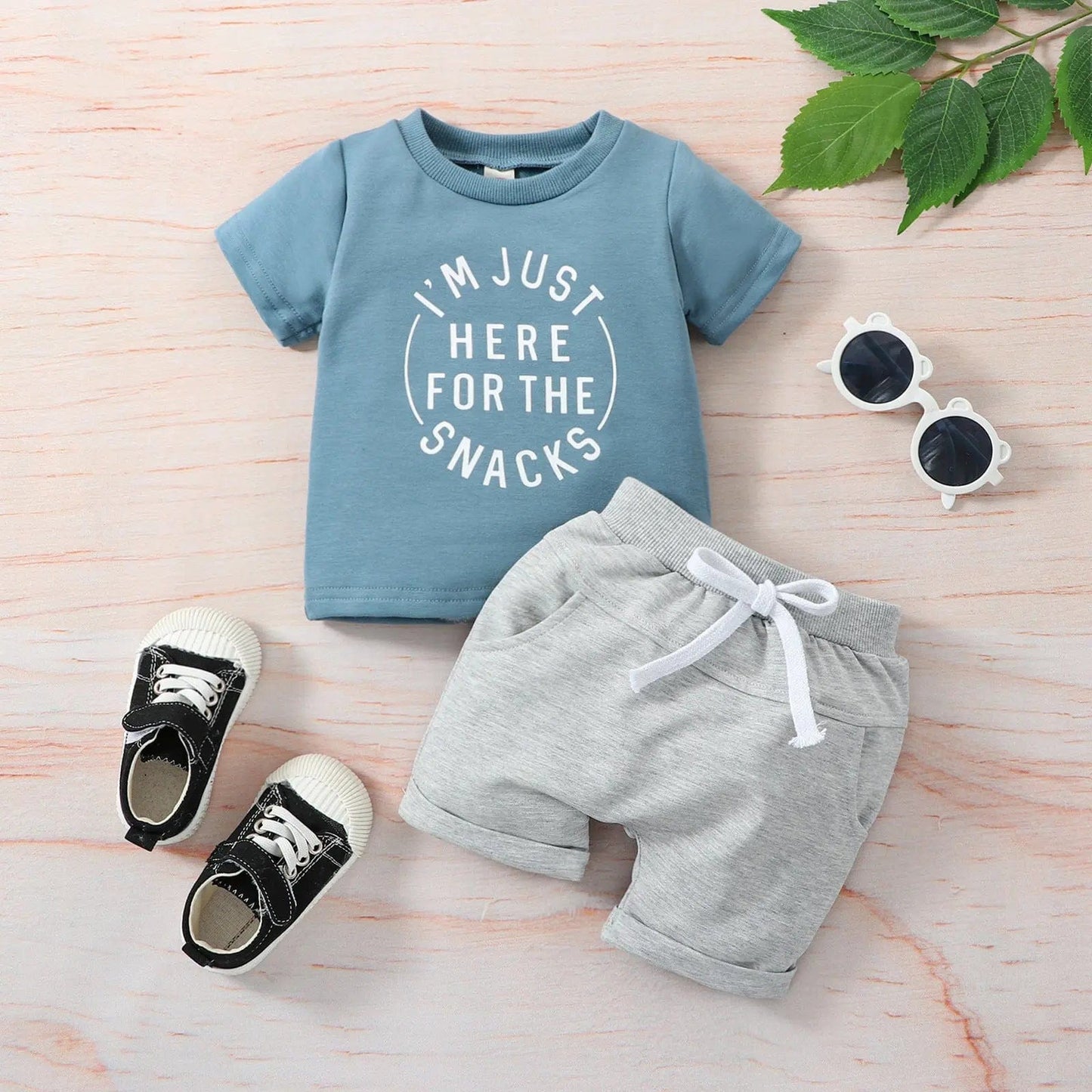 Ensemble t-shirt et short pour bébé Bleu / 0-6 mois Mini Merveille